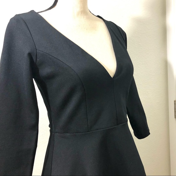 NWT LULU’S Don’t Stop the Beat Backless Crisscross Skater Dress Blk Sz M - Picture 5 of 15